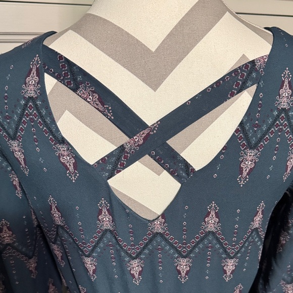 Maurices Teal and Pink/Purple Patterned Dress Size XS - Picture 7 of 11